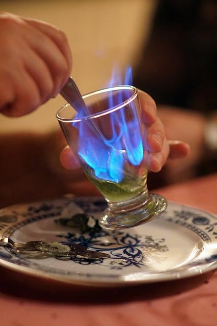 hořící absinth